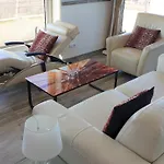 Luxus-ecksuite Mit Stylischem Design Und Traumblick Uebers Meer, 26.stock Im Maritim 아파트 뤼베크