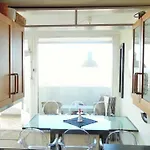 Luxus-ecksuite Mit Stylischem Design Und Traumblick Uebers Meer, 26.stock Im Maritim Apartman