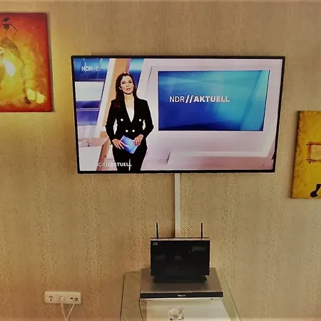 Luxus-ecksuite Mit Stylischem Design Und Traumblick Uebers Meer, 26.stock Im Maritim Lubeka