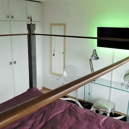 Luxus-ecksuite Mit Stylischem Design Und Traumblick übers Meer, 26.stock Im Maritim